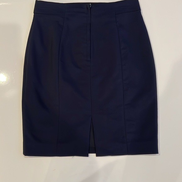 Gorgeous Navy pencil Skirt H&M, lined - Picture 2 of 8